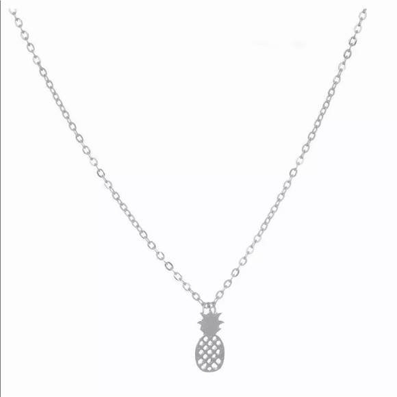 🍍PINEAPPLE SILVER COLORED NECKLACE‎ - Picture 2 of 3